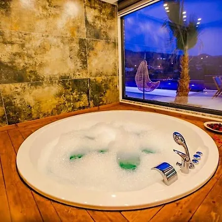 Hotel Golden 2 / Kalkan Gelemis
